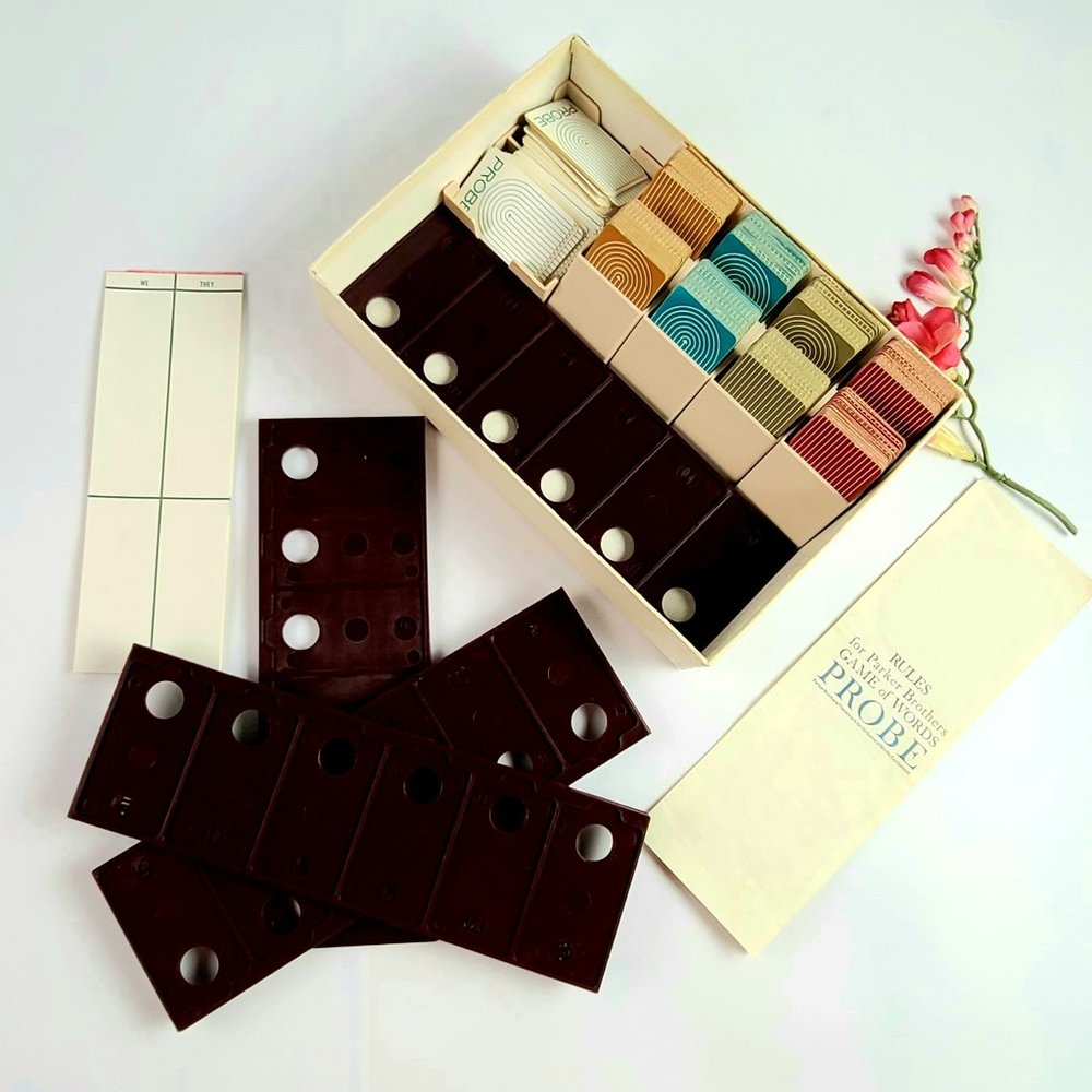 Vintage 1964 - Game of Words Parker Brothers - PROBE